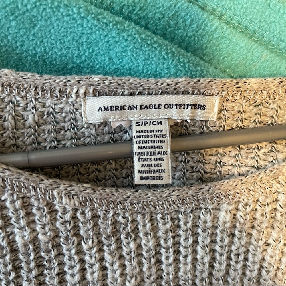 American Eagle Ladies light Gray Knit Side-tie  Sweater Size Small-scoop neck